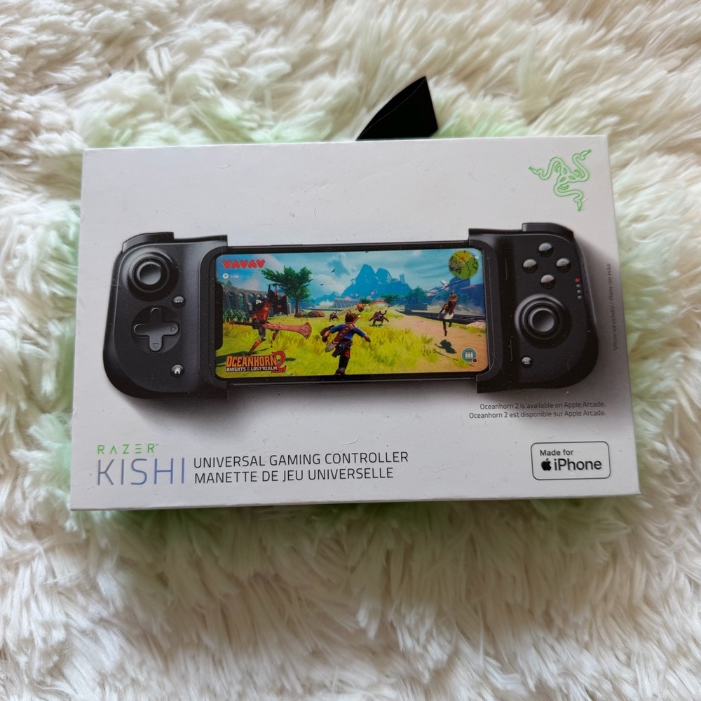 Razer Kishi Gaming Controller for iPhone - Black